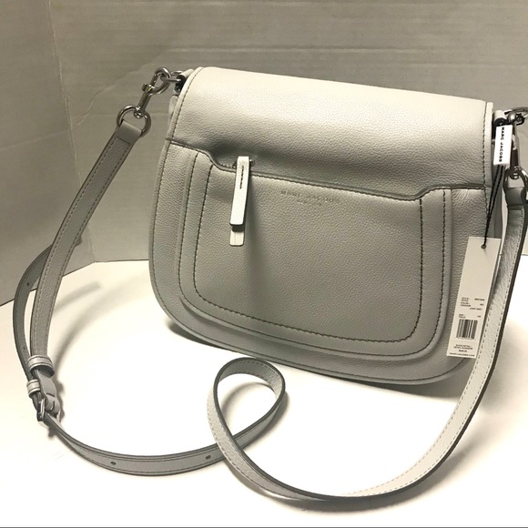 Marc Jacobs Handbags - NWT Marc Jacobs Light Grey Pebbled Leather Purse
